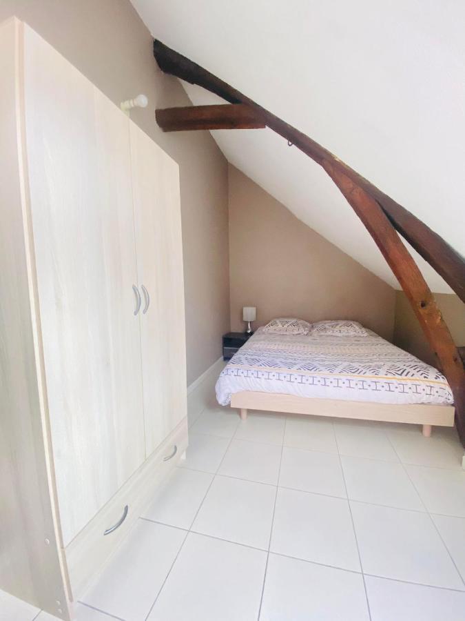 A Deux Pas De La Cathedrale Apartment Laon Exterior photo