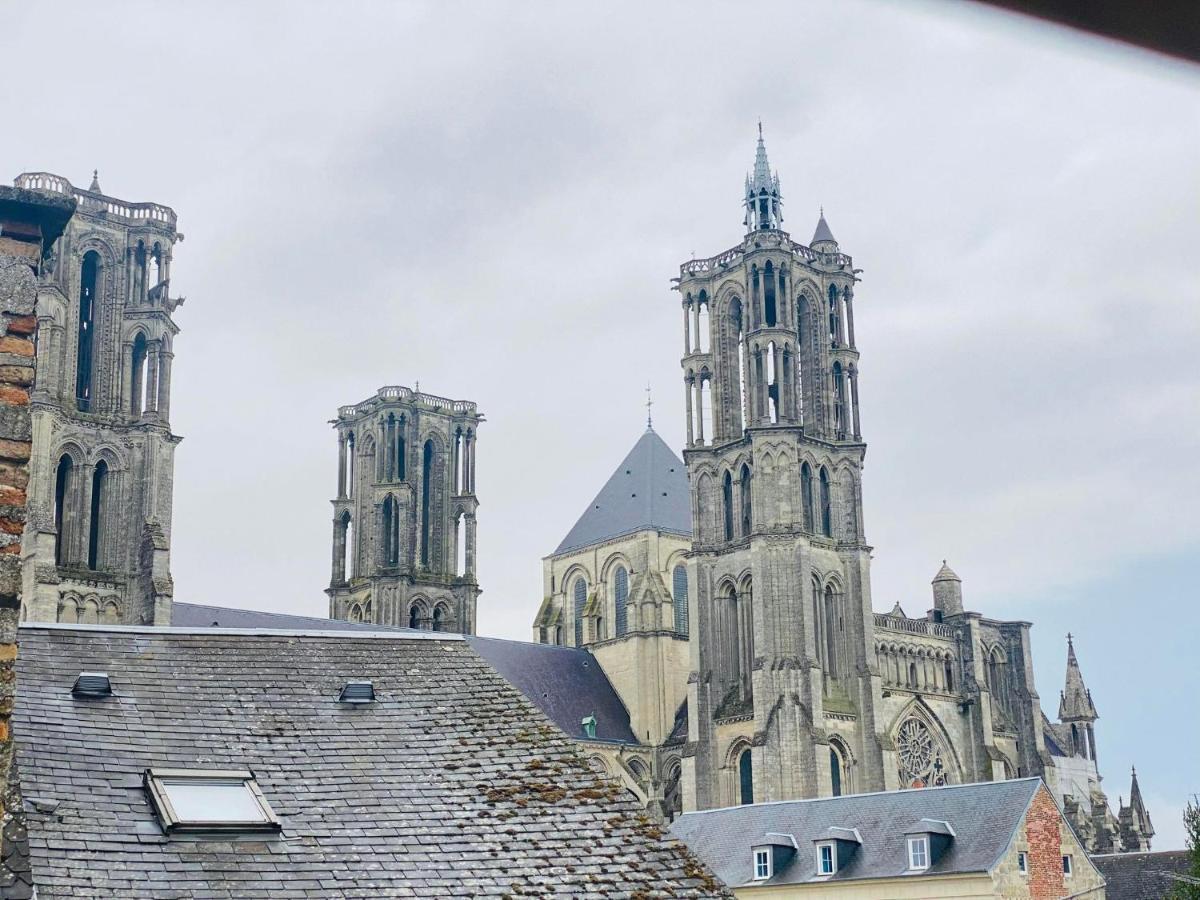A Deux Pas De La Cathedrale Apartment Laon Exterior photo